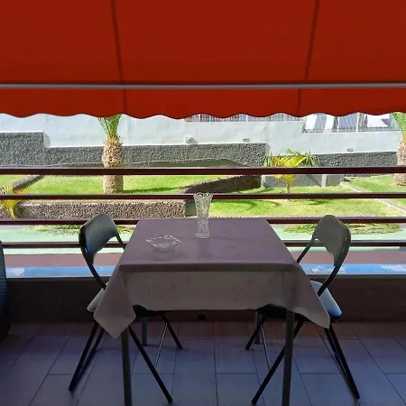 Sea View In Puerto Colon Terrace And Pool * أذيخي